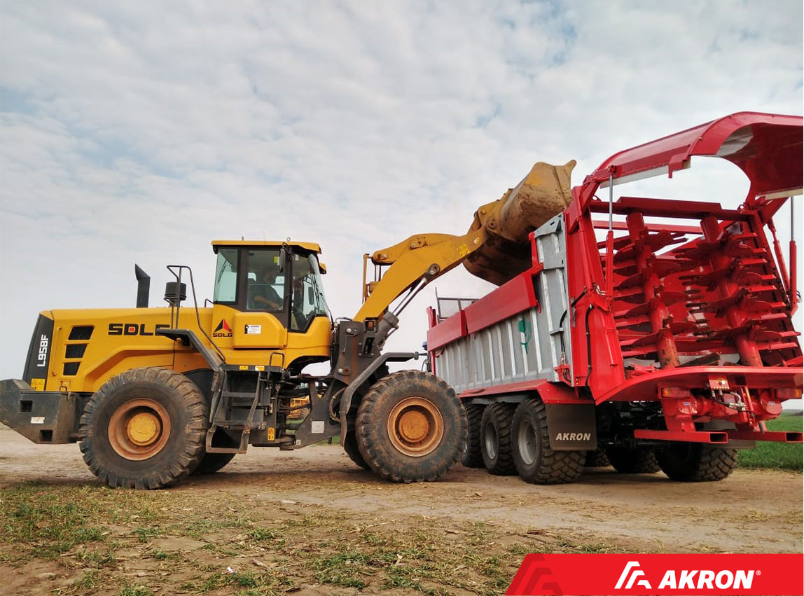AKRONMaquinaria's tweet photo. #AKRON 👉 Distribuidor Oficial #SDLG
Con la línea de Palas cargadoras SDLG conseguí #RobustezEnAcción.
Complemento ideal para tu equipos ganaderos 🐄#Mixer 🚛#CajaCompactadora 🌱#EsparcidorDeEnmienda https://t.co/HJN311KhDP