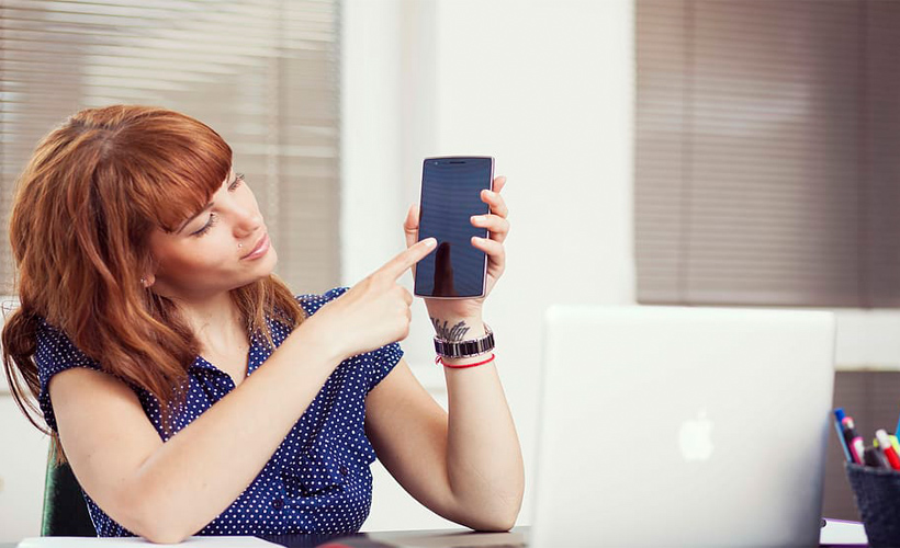 Huge! Woman's Screen Time Down 3% From 3 Million Hours a Day: ow.ly/QmKE50AQKNG