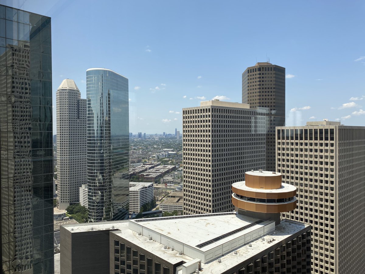 cybertoad's tweet image. I miss this view... had to grab some things from my office and I almost forgot what floor to press in the elevator. #downtownhouston is a ghost town. 😞 #Htown #HoustonTX