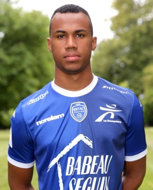 He arrived at Lille for €3m. Before cementing his place as the main CB at Lille, he was gaining experience at Troyes,a Ligue 2 club and next at Dinamo Zagreb II during his loan in 17/18 season.