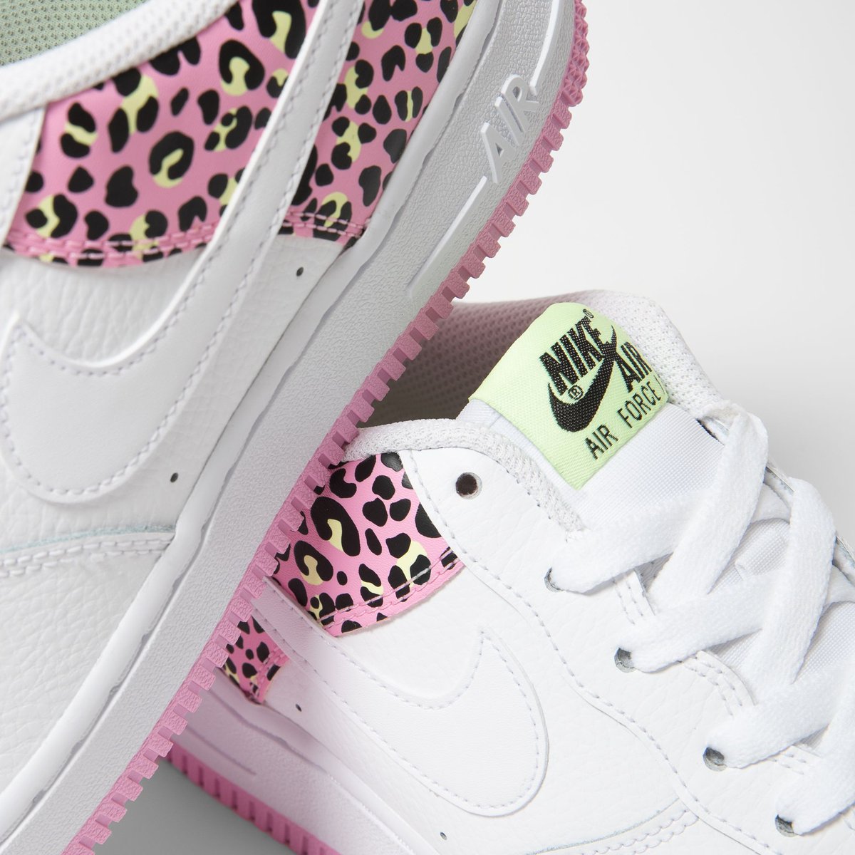 air force 1 pink check