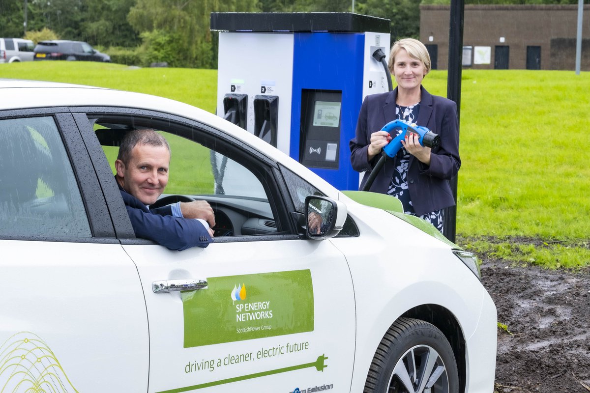 SPEnergyNetwork's tweet image. Today we opened the first 6 of 180 public electric vehicle charging points with @transcotland @nlcpeople and @SouthLanCouncil with the aim to triple Lanarkshire's EV charging capacity.

More here 👉ow.ly/RKch50ARE3S

#BetterFutureQuicker #ProjectPACE