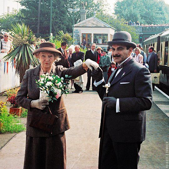Matt_Ferraz's tweet photo. The day Miss Marple met Hercule Poirot!

#missmarple #herculepoirot #agathachristie https://t.co/QpxMTYdgE9