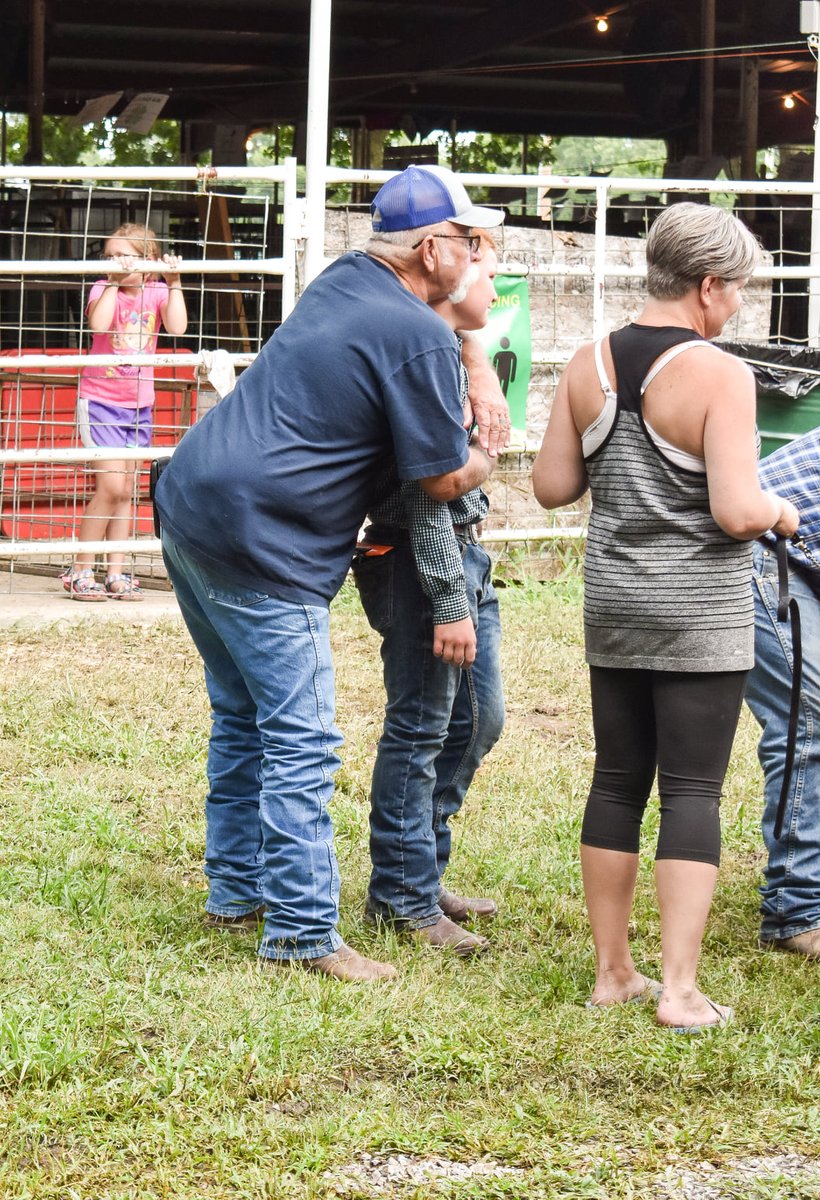 Wildcat_Ext's tweet photo. Through the happy tears and the sad tears - these are the moments we live for. β€οΈ #InspireTrueLeaders #4HGrowsHere #Kansas4H https://t.co/KTfurllaoJ