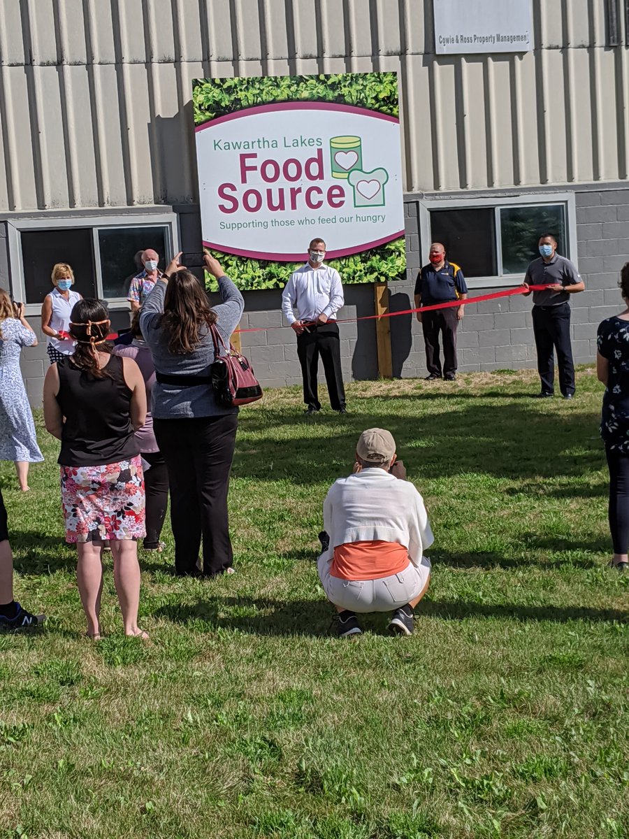 LDChamber1962's tweet photo. It was a privilege to attend the ribbon cutting ceremony for Kawartha Lakes Food Source. They officially opened their new location at 164 Needham St, Lindsay.

#LDCCProud #StrongerTogether
#shoplocal #supportlocalbusiness
#shopKL #shopKawarthaLakes
#maskupLindsay #CanadaUnited https://t.co/9RxMrlkMwe