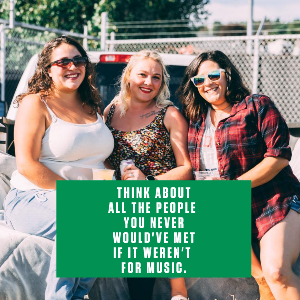 Pav_StarLake's tweet photo. Can we get a RT if you're missing our concert crew this summer! 👯 ☀️ https://t.co/yGnJmNKcIf