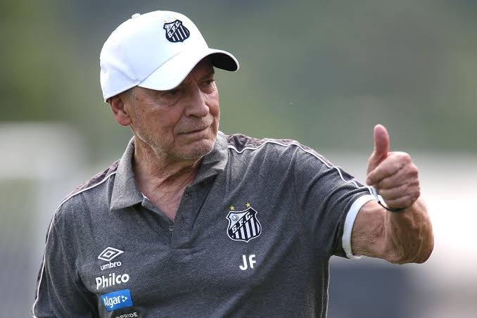 Fut4Fan's tweet photo. 🚨BOMBA!
Jesualdo Ferreira não é mais o treinador do Santos.
#Santos #Brasileirao #Jesualdo https://t.co/MlwBGLF6S0