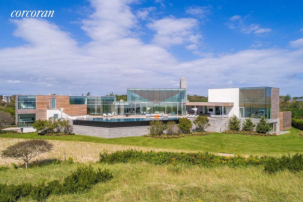 HamptonsHot's tweet photo. This Wainscott oceanfront is the most gorgeous new-build we've seen in a while--really. @GaryDePersia 

https://t.co/inTMUXiqCR https://t.co/rkdVWMQmWa
