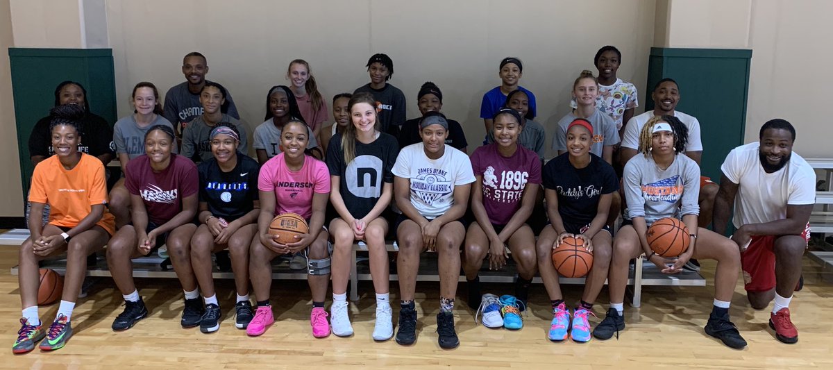 CoachKennyO's tweet photo. Talented group of young ladies. 
U.S. Basketball Games they coming.... https://t.co/lpKRJeLYFC