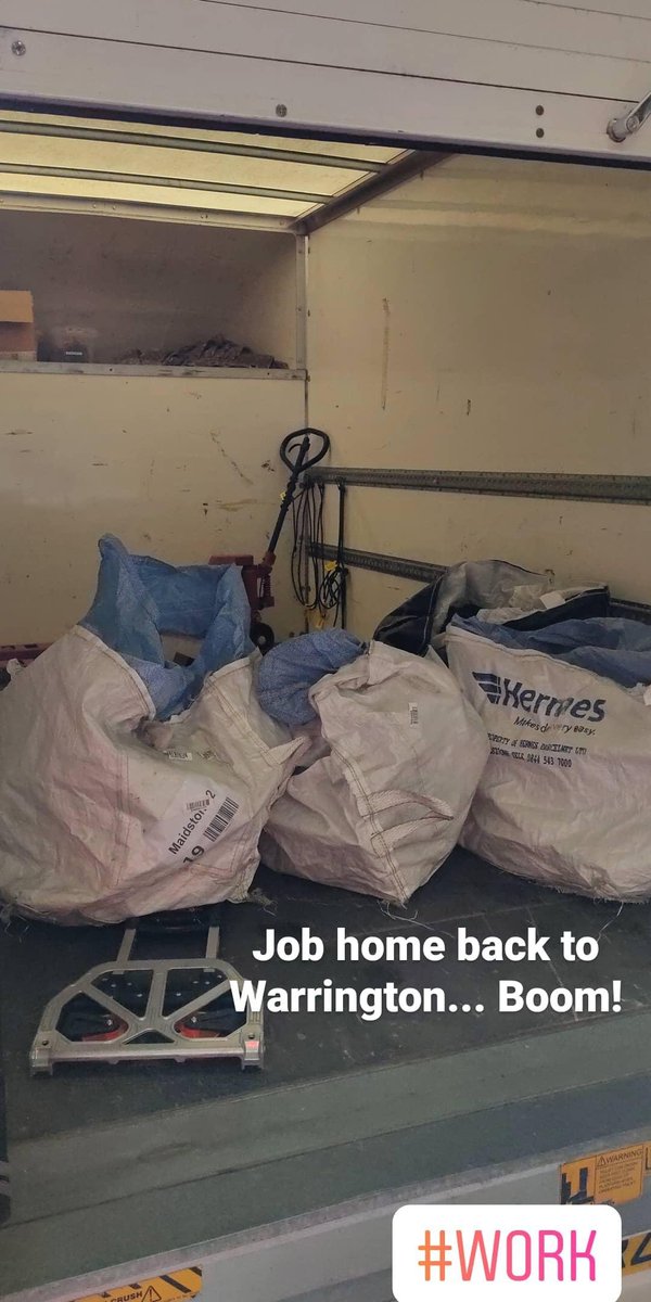 Was a busy day today, 3 drops upto York and soon as I dropped in York, a job pinged up back over to Warrington... Smashed my daily target in just over 7 hours work... 👊
#courier #sameday #liverpool #Warrington #lutonvan