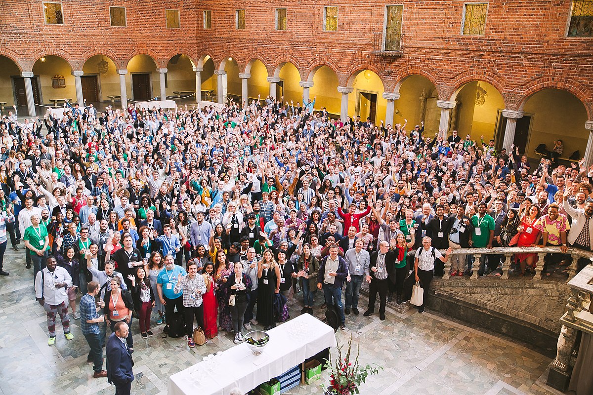 Wikimedia's tweet photo. 📸 Share a photo with us below of one of your favorite moments from past Wikimanias! What do you love about your community? What do you miss the most? (Your image may be used in a special collage next week!) #Wikimania2020

(Image: Patricia Costillo, CC BY-SA 4.0.) https://t.co/tEI5817KVT