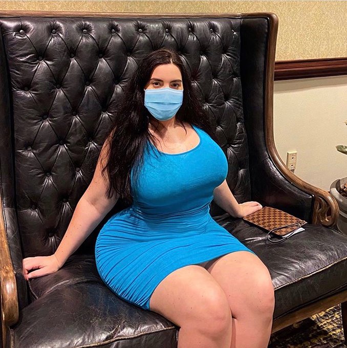 Keeping that distance 💙💙 https://t.co/TuAQag6jR2