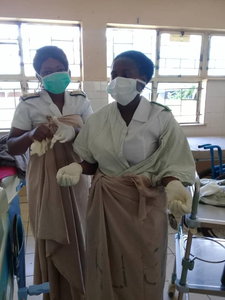 advocatemahere's tweet image. The lack of personal protective equipment in public hospitals means nurses often have to "make a plan." Corruption and chronic underfunding have brought our public health system to its knees thus placing lives at risk. #ZimbabweanLivesMatter🇿🇼
