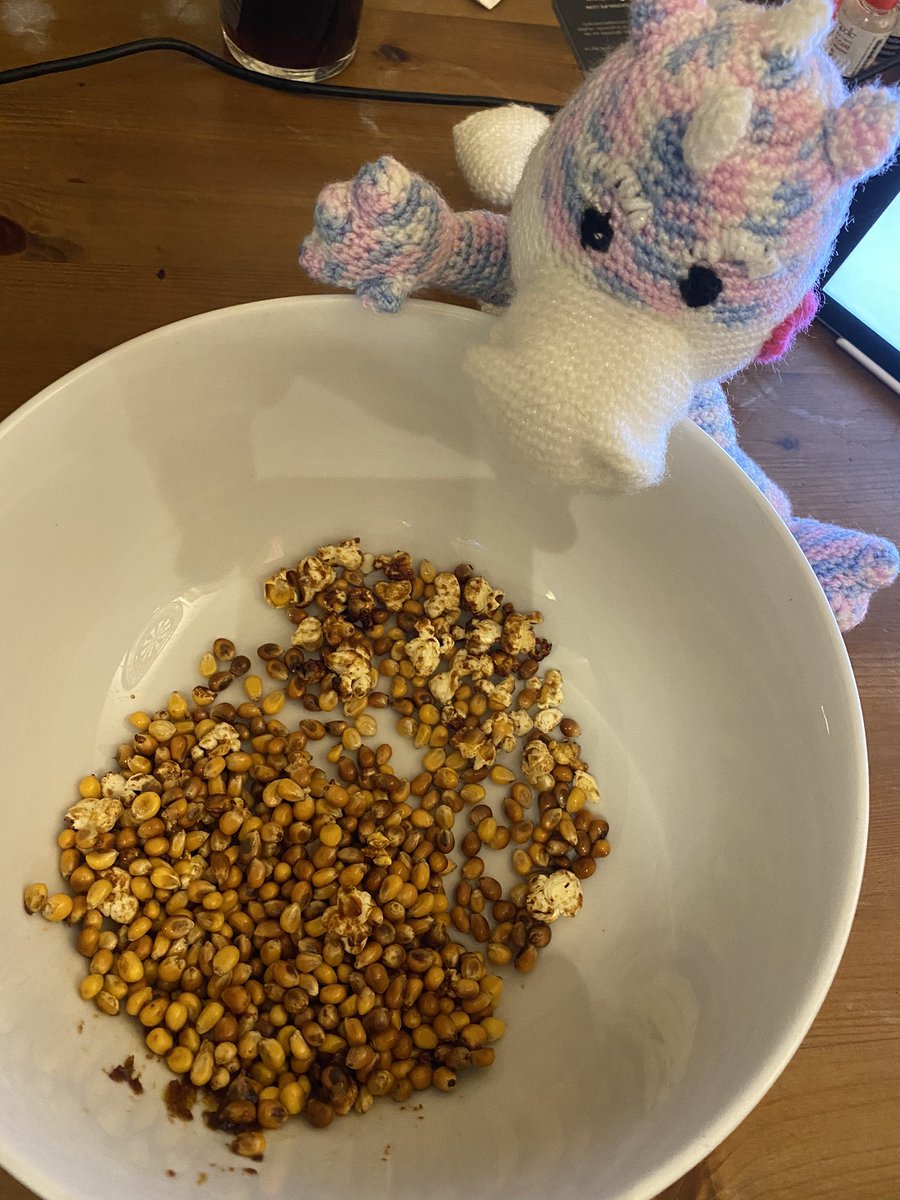 Lily’s dragon popcorn 🍿 didn’t go to plan with Winchester wives playing #skyvip