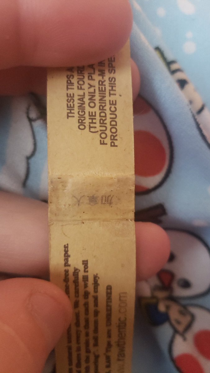 Areilly111's tweet photo. @KesselmanRaw what's that say? or is it just from manufacturing? https://t.co/PzUyOmB4iz