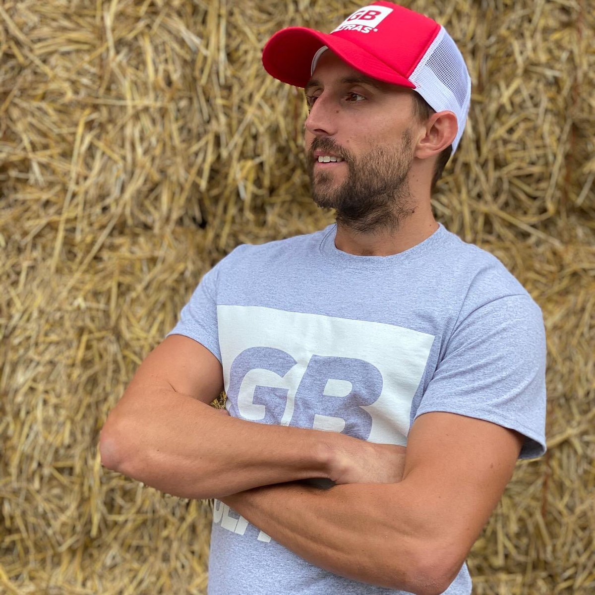 L2MUltra's tweet photo. Look out! >>> Local #ultrarunner Charlie has been modelling our #gbultras running gear again!

Truckers caps &amp; t-shirts from only £12.99, check out our website for more offers!! https://t.co/LosMZLPi5g

#gbultrascommunity #gbultrasrunningclub #ultrarunning #m2lultra #l2multra https://t.co/vYcExFcTk4