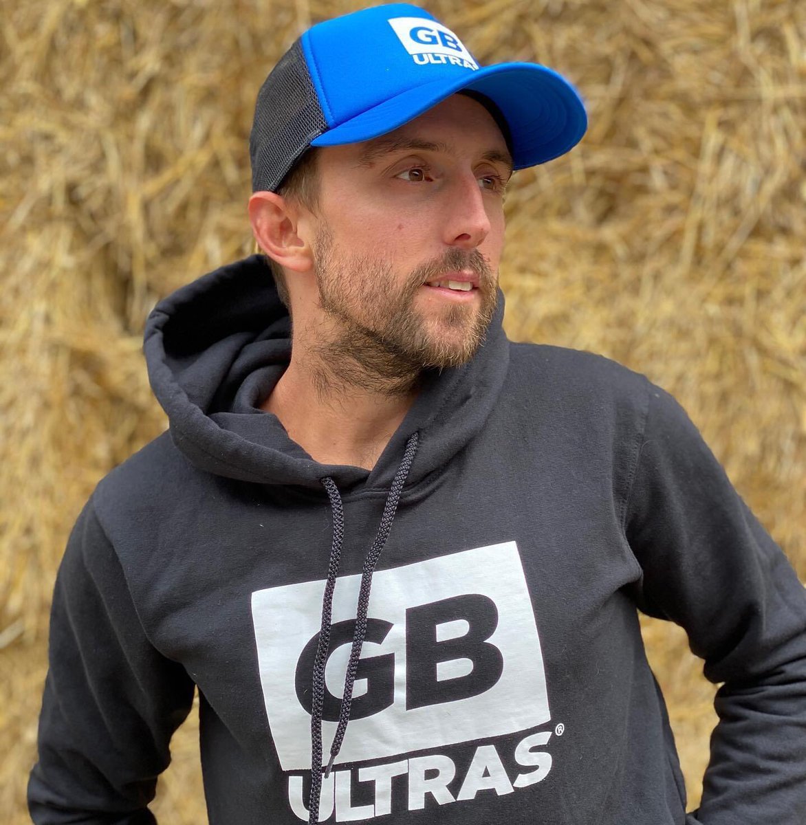 L2MUltra's tweet photo. Look out! >>> Local #ultrarunner Charlie has been modelling our #gbultras running gear again!

Truckers caps &amp; t-shirts from only £12.99, check out our website for more offers!! https://t.co/LosMZLPi5g

#gbultrascommunity #gbultrasrunningclub #ultrarunning #m2lultra #l2multra https://t.co/vYcExFcTk4