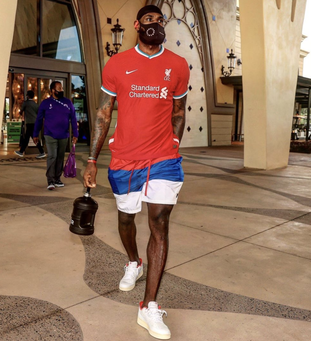 Footballtweet's tweet photo. King James x Liverpool. 😎 https://t.co/H5ula5tiWS