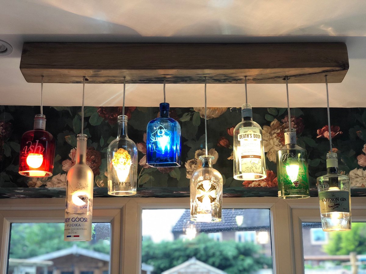 Excited to share this item from my #etsy shop: Bottle pendant light etsy.me/30tsVTG
#handmadehour #gin #ginlight #bottlelight #ukgin #gintonic