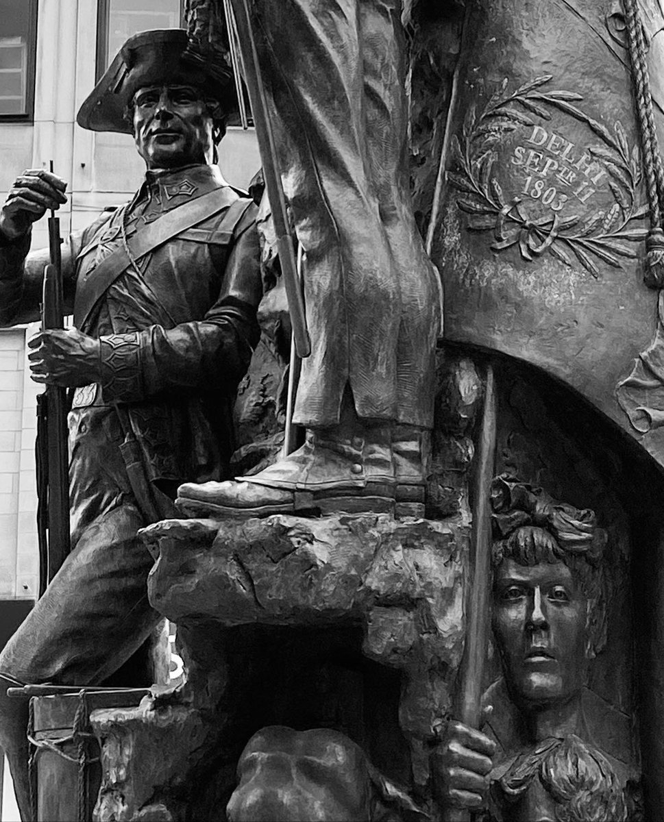 kmw3kids's tweet photo. The Duke of Wellington’s Regiment Memorial, Halifax
#DukeOfWellingtonsRegiment #Memorial #Halifax #Woolshops https://t.co/Qhw44PCJlW