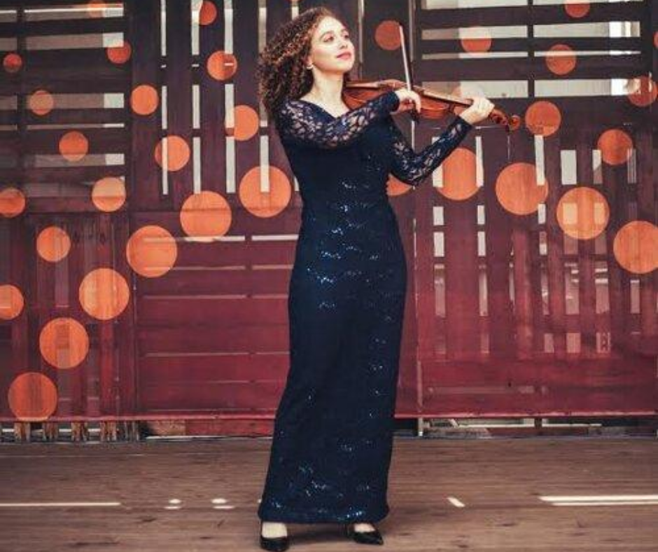 Meet Shelby Yamin, star violinist on the rise! You can hear this recent Juilliard graduate on the first episode of SalonEra,  August 24th! #SalonEraMusic

Hear Shelby perform Telemann ~ ow.ly/u4B050AQgrp 
Learn more about SalonEra ~ ow.ly/nW4S50AQgro