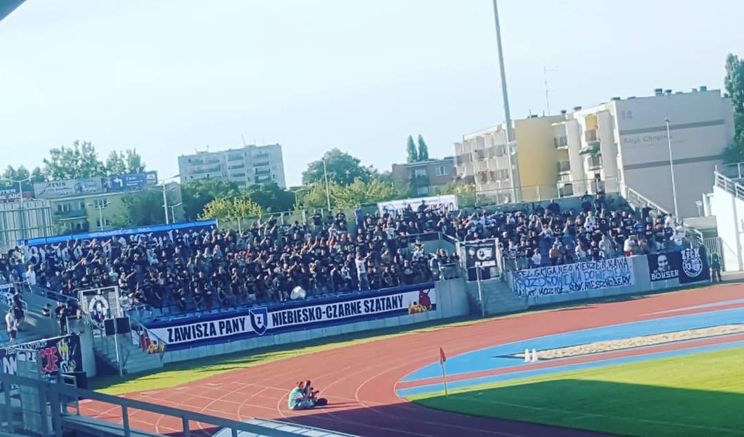 Wszyscy obecni na pewno długo będą pamiętali ten mecz. Dziękujemy piłkarze! Zawisza Rycerz Bydgoski! <a href="/SPZawisza1946/">Zawisza Bydgoszcz</a>