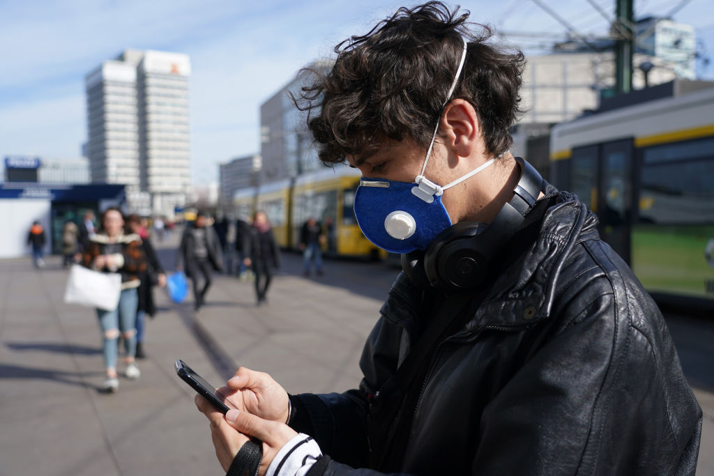 💊 Virginia es el primer estado del país en lanzar aplicación de Apple y Google para rastrear el #coronavirus.

➡️ La app Covidwise es completamente anónima y notifica automáticamente a las personas si pudieron haber estado expuestas al virus.

Más 👉🏼 uni.vi/ZBhB102jVJu