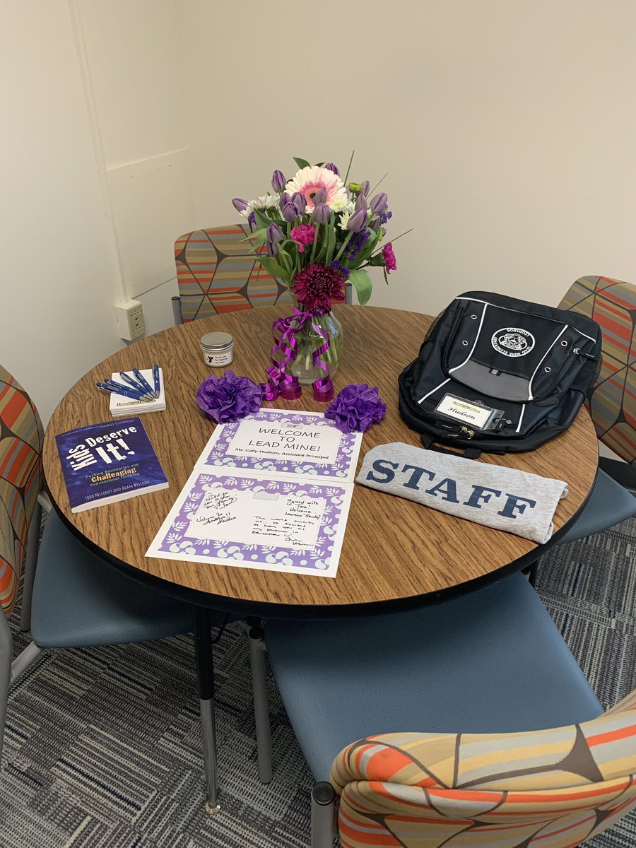 What an AWESOME first day and such a warm welcome to the <a href="/Lead_Mine/">Lead Mine Elementary</a> family!! Met some of our learning leaders and some lovely new kindergarten families! <a href="/JenaKehler/">Jena Wojdylo-Kehler</a> @MaddensMatters and #Frenchie make a great welcome committee!