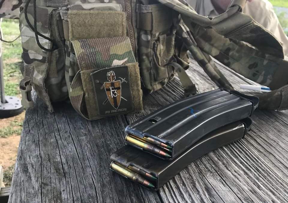 F3Monitoring's tweet image. I'm just over here.............. #LoadingMags