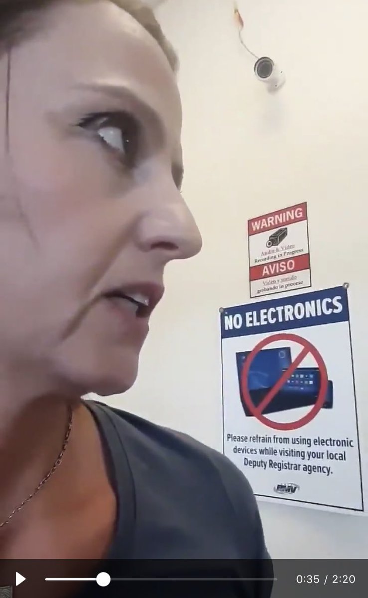 PixMichelle's tweet photo. @But_I_Tigress @davenewworld_2 Speaking of camera angles, it’s funny to me that she caught this in her shot: https://t.co/zF1YHREXZP