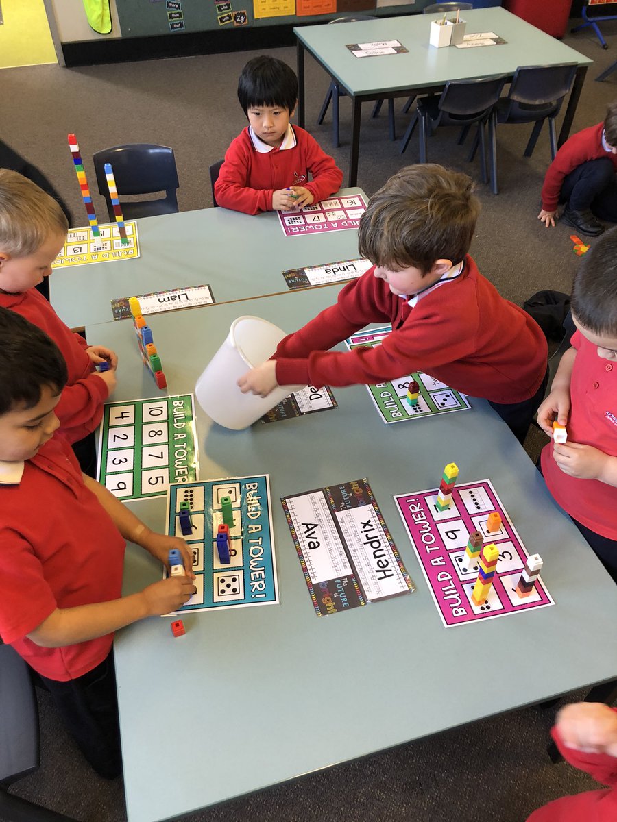 Two very proud kindy teachers right here 🙋🏼‍♀️ K Blue and K Purple working hard during free choice maths activities ☺️ @melissa_lj <a href="/rydalmereps/">Rydalmere Public</a> <a href="/bek_zadow/">Bek Zadow</a> #EdWeek20 #Kindergarten