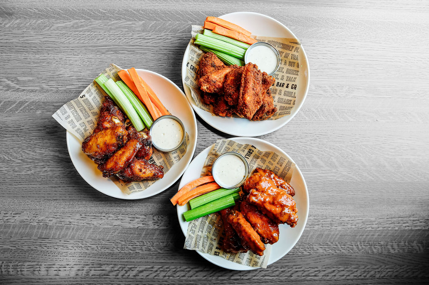 Wings, wings and more wings! It’s that time of the week again, come down to your local Shark Club and enjoy ‘Wing Wednesday'

#sharkclub #sportsbar #sportsbarandgrill #sportsbarlife #wings #wingwednesday