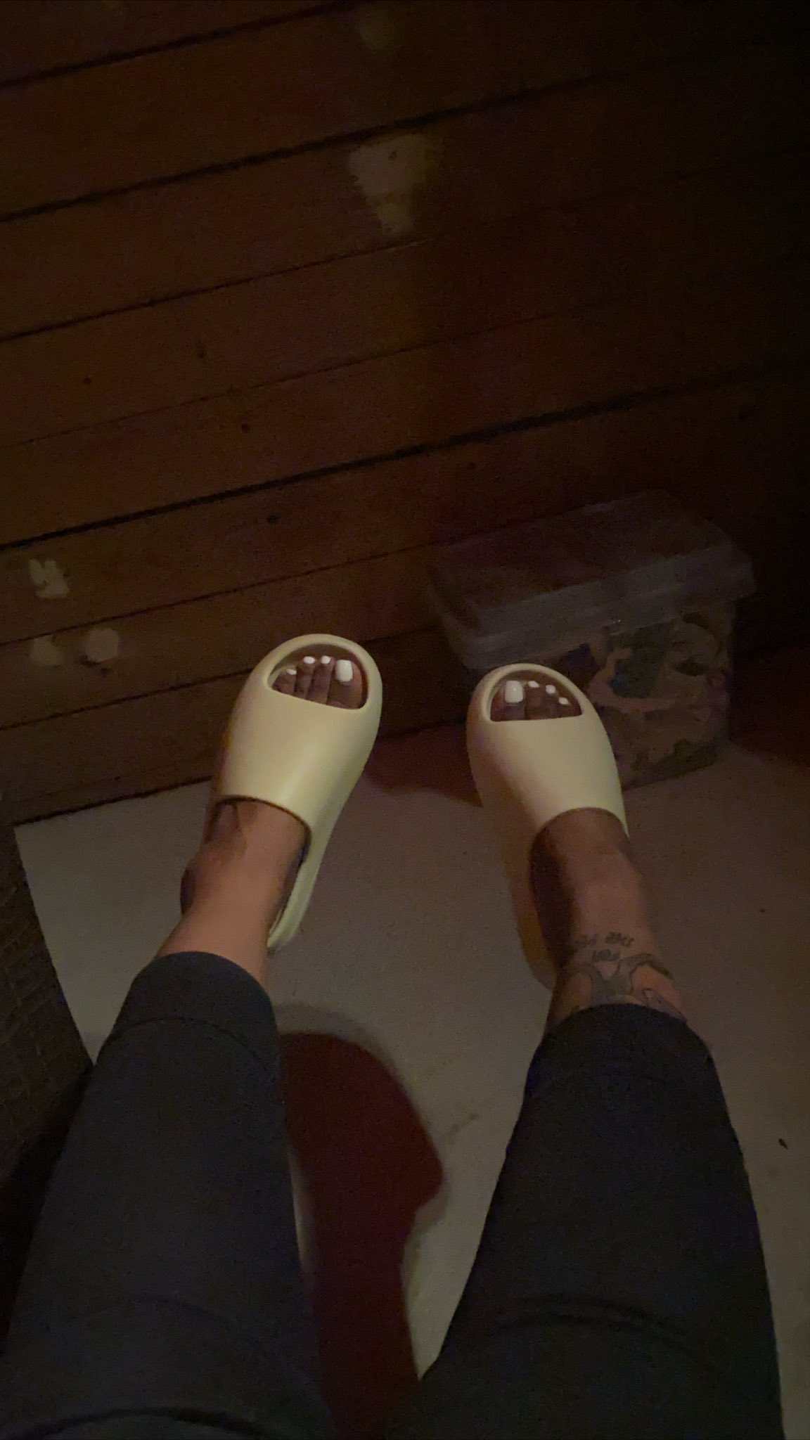Playoff flat slider sandal in ivory rubber sale