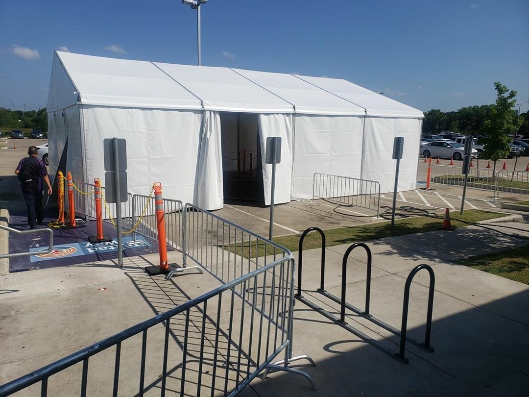LosbergerUS's tweet photo. One 9m x 12m P8 Losberger De Boer for your afternoon scroll 🏥
.
🧰: @tentcohouston

#testingsite #tentrental #p8 #losbergerdeboer #losberger #tents #eventprofs #tentpros #tentmanufacturers #houston https://t.co/04gre7jTtJ