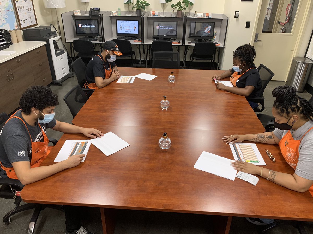 BrittanyMOrtiz1's tweet photo. Just a little bit of #OpsTrainingDay pics coming everyone’s way!!! Gave these wonderful associates a crash course on ESVS, Will Calls and Delivery bins!!!! #TheHomeDepot #HDStrong #Store0935 🧡 @TDonnelly921 @Maira_THD @BWickkiser14 @arothrock70 https://t.co/oqtZw772L6
