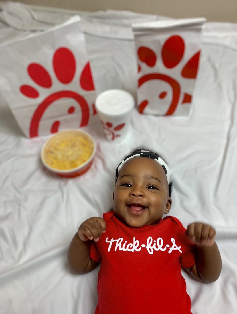 Twild_22's tweet photo. ❤️❤️❤️❤️Thickfila❤️❤️❤️❤️
😂
My baby is 5 months old today!🥳 https://t.co/f76Kjxf0Rp