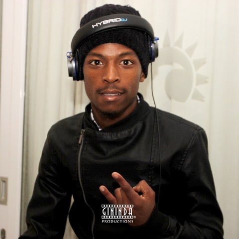 Gininda_Pro's tweet photo. #DJ #sound #housemusic #gqom #hiphop #dance #GoodVibesOnly https://t.co/qRUrNqIsg6