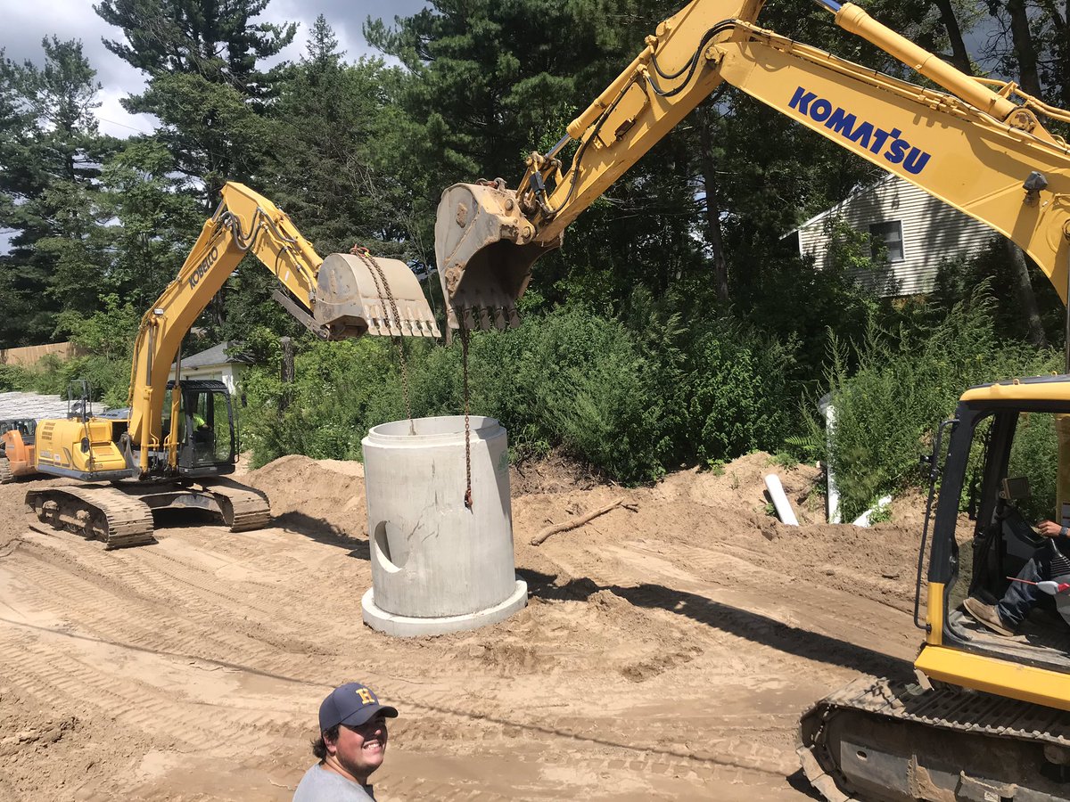Conner_holmen's tweet photo. We do some fun things at work sometimes, glad this one is in the ground 🤙🏻🍻 https://t.co/1xTq3rJZsl
