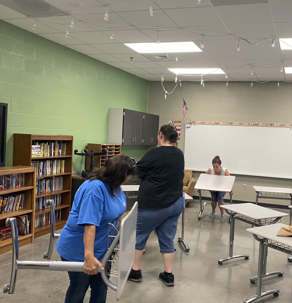 Our custodial crew is comprised of rockstars!! They cleaned and disinfected the entire school, and then we hosted Summer Experience so they’re doing it all over again. This is nothing short of outstanding. Please join us in sending them an enormous THANK YOU!! #lr3inspires