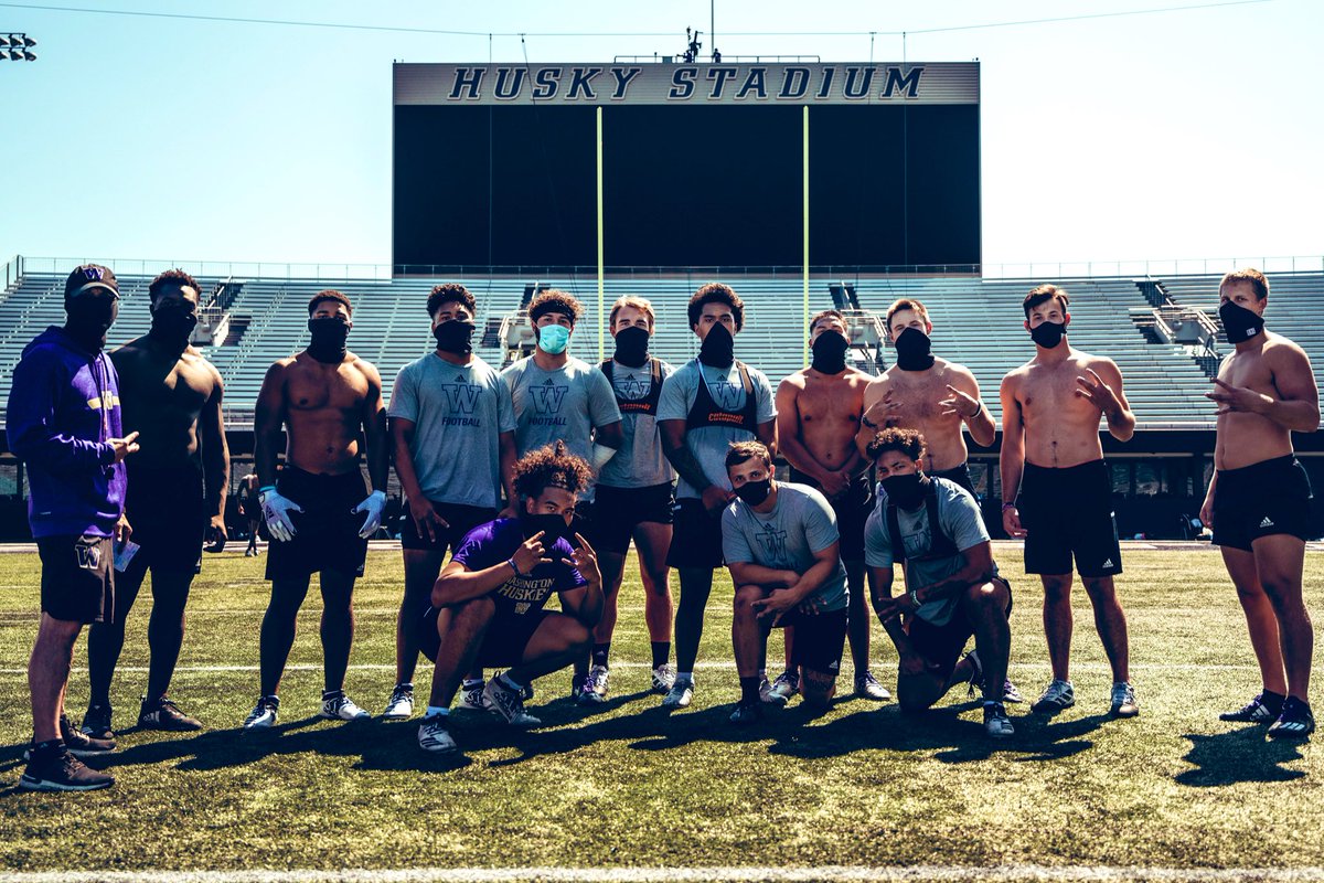 This group of Linebackers!Working! Improving! Competing! #BowDown #UW #LBP #WearAMask @coopmcdonald44 <a href="/BruenerCarson/">Carson Bruener</a> @ward4_anthony