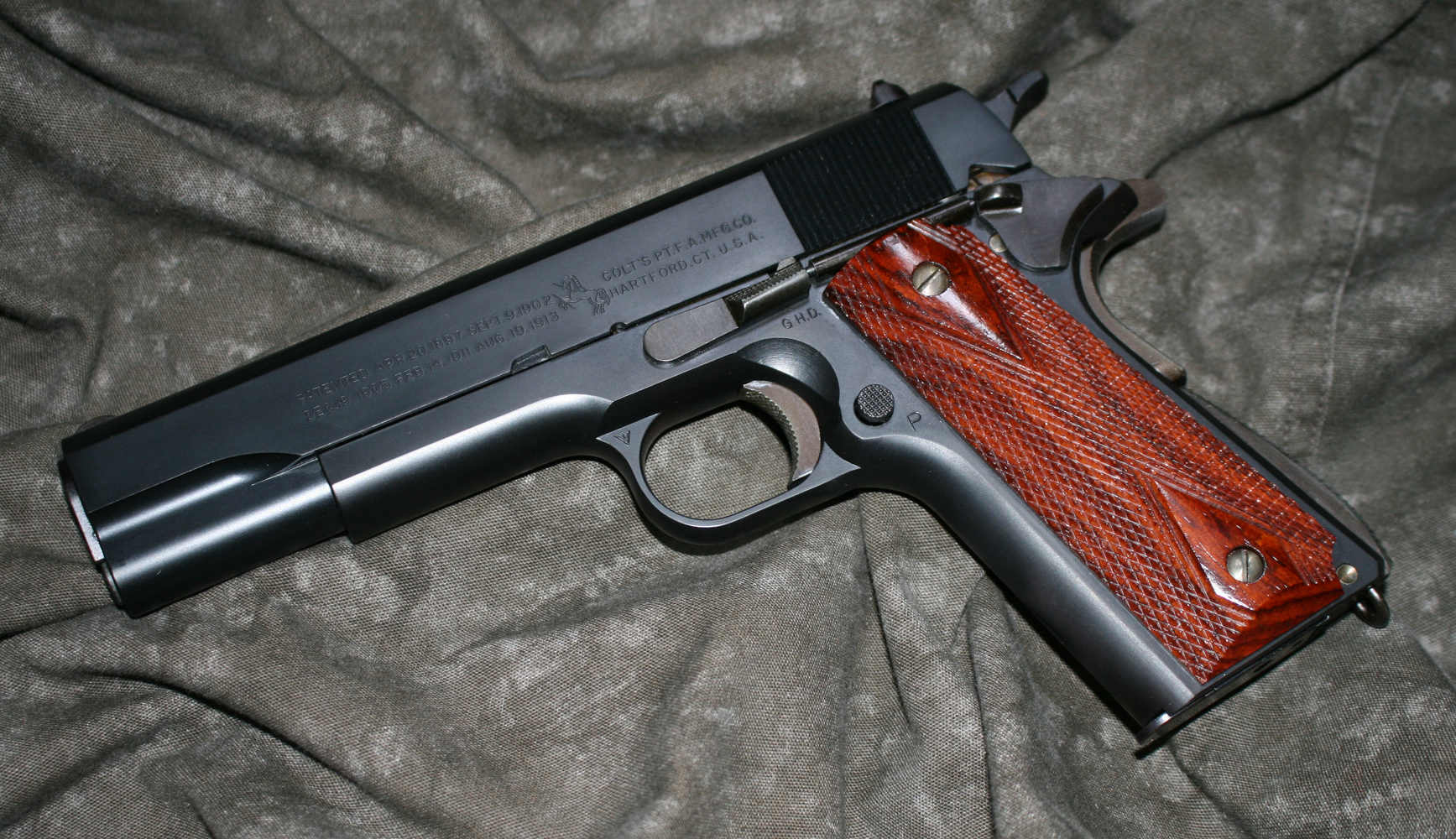 戦竜 M1911a1 ラストマンスタンディング ガンブラックの黎明期に登場したモデルで ウェザリング一切無しの美しい黒染めで仕上げてあるのが特徴 っ W C ガバメント ウエスタンアームズ サバゲーマーと繋がりたい 愛銃晒すとサバゲーマーがフォローやrt