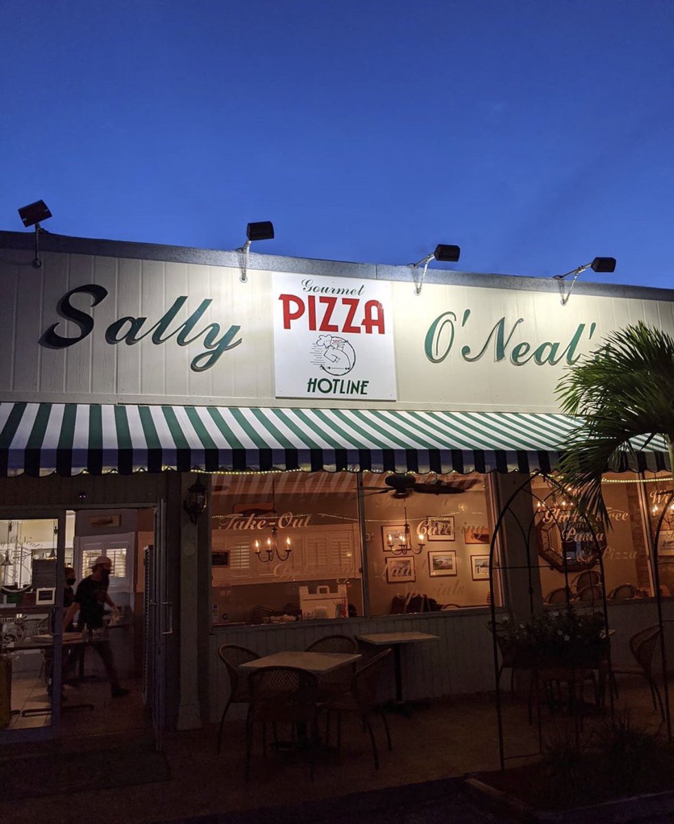 Long day? Give us a call and we’ll make dinner! 🍕☎️ #sallyspizza

Repost from @sellingsouthtampa
