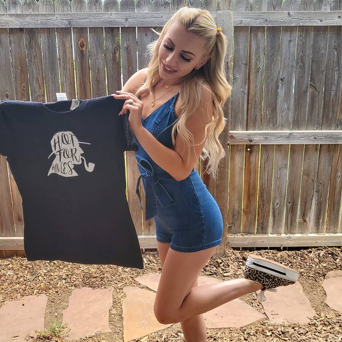 Best t-shirt ever! Whatcha think @PaulHoles 😊😉😍 #hotforholes https://t.co/VupydjC05z<a class="tags" target="_blank" title="On Twitter" href="/?out=eyJ0eXAiOiJKV1QiLCJhbGciOiJIUzUxMiJ9.eyJpYXQiOjE3MjA1MTAxNTcsImlzcyI6InR3cG9ybnN0YXJzLmNvbSIsIm5iZiI6MTcyMDUxMDE1NywiZXhwIjoxNzUyMDQ2MTU3LCJyZWRpcmVjdF91cmwiOiJodHRwczovL3R3aXR0ZXIuY29tL1BhdWxIb2xlcyJ9.xZFeUZAffQOkJp5h_Rm40BoYa6fQ452WJNv3oZsBIGZUJl_gTqCftyfmE3QI4r05OBhRI7jaGPxAqqUAc5kB-g">@PaulHoles</a><a href="/tag/hotforholes"class="tags">#hotforholes</a>