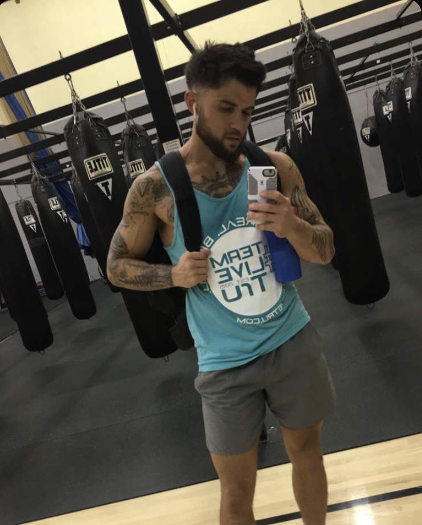 teamlivetru's tweet photo. Make each day count #fitness #muscle #proboxer #teamlivetru https://t.co/f25KQidmpa