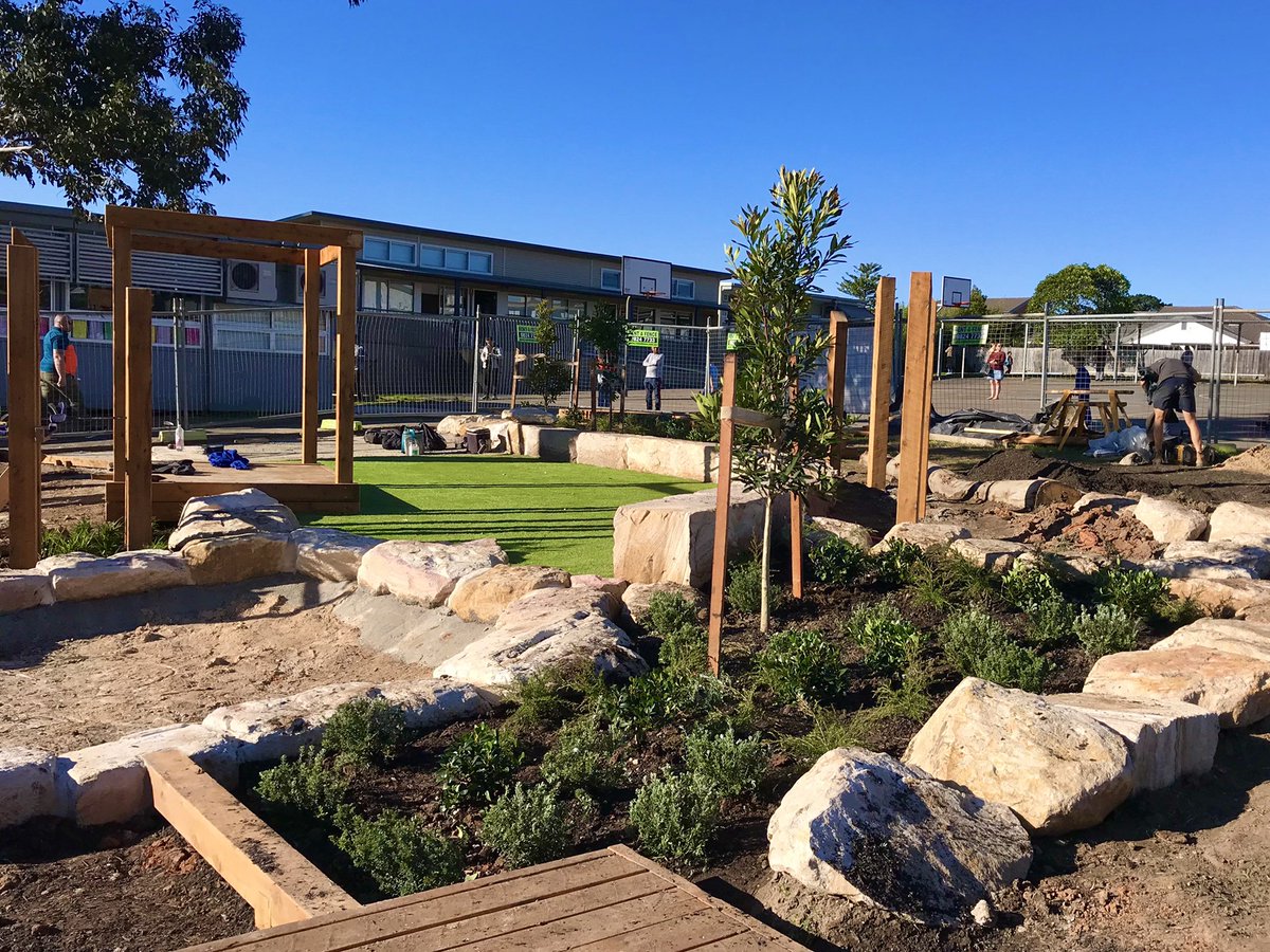 ULProjects's tweet image. Planting day at @BlacktownSthPS and the space is coming to life! This is going to be a great little play space with many opportunities for learning and play. #lovewhereyoulearn