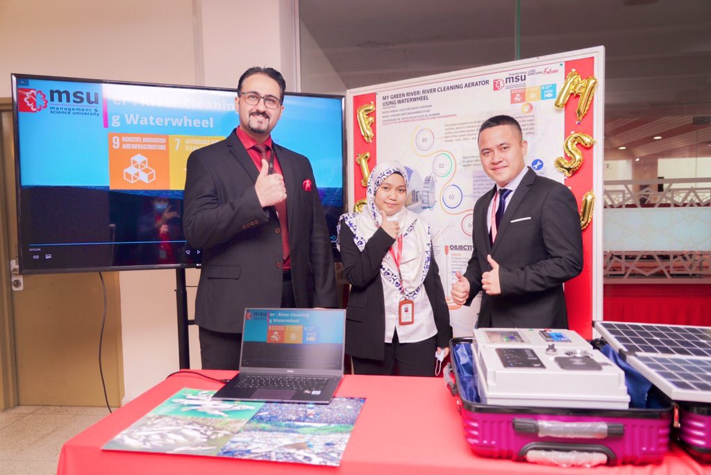 Safaa_MEng's tweet photo. Glad to be part of your success and thankful for MSU in shaping your life for a better future. As a supervisor, I am always proud of your achievements with the intention to serve the community through innovating an affordable smart technology. #MSUmalaysia #SDG https://t.co/7fsYeBRaxy