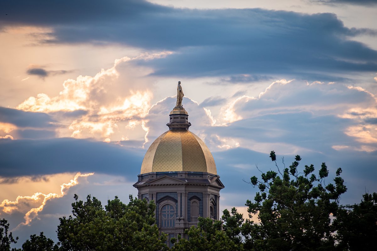 What better way to celebrate all of our new students moving in than sharing some photos of our amazing #HomeUnderTheDome