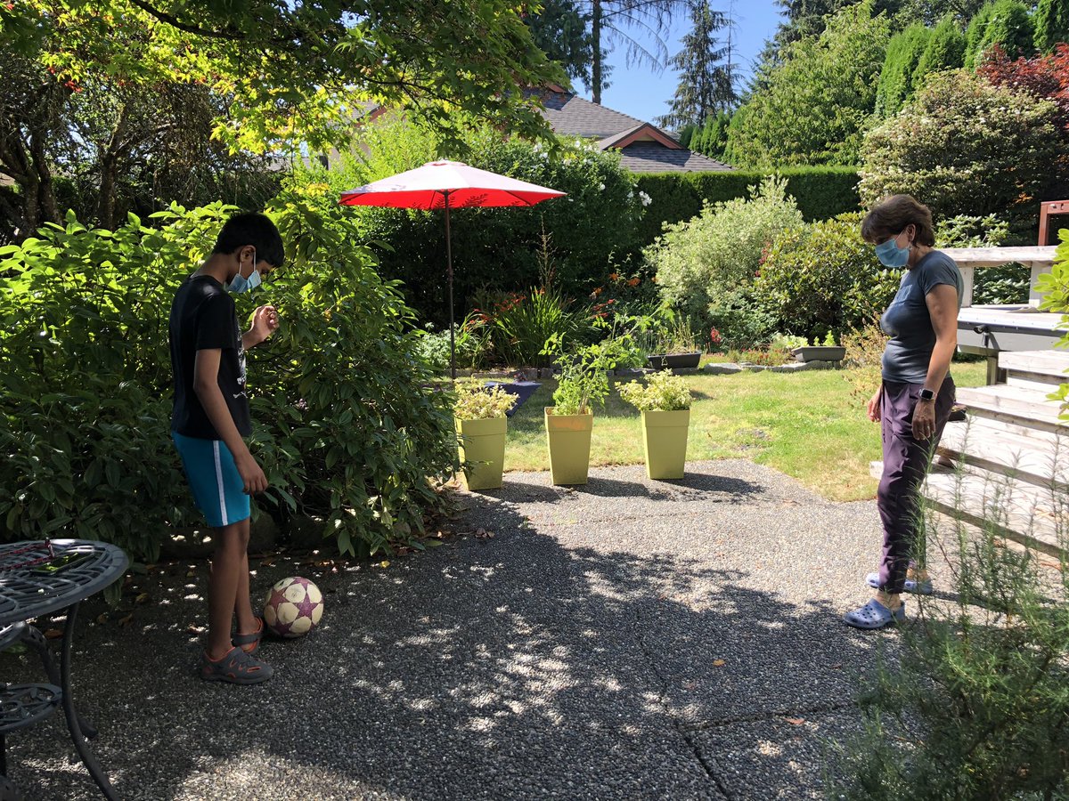 Day 1 Virtual Online #CANChallenge Activity - Keep Up ⚽️completed with <a href="/JuliaOTYOGI/">Julia Ward</a> at our session this afternoon! <a href="/canucksautism/">Canucks Autism Network</a> Please donate via our page link: fundraise.canucksautism.ca/site/TR/Events… #NorthVan #WestVan <a href="/CUrquhartGlobal/">Catherine Urquhart 🇨🇦🇨🇦🇨🇦</a> <a href="/ryan__nicholas/">Ryan Nicholas</a> <a href="/TillieW55/">Tillie Williamson</a>