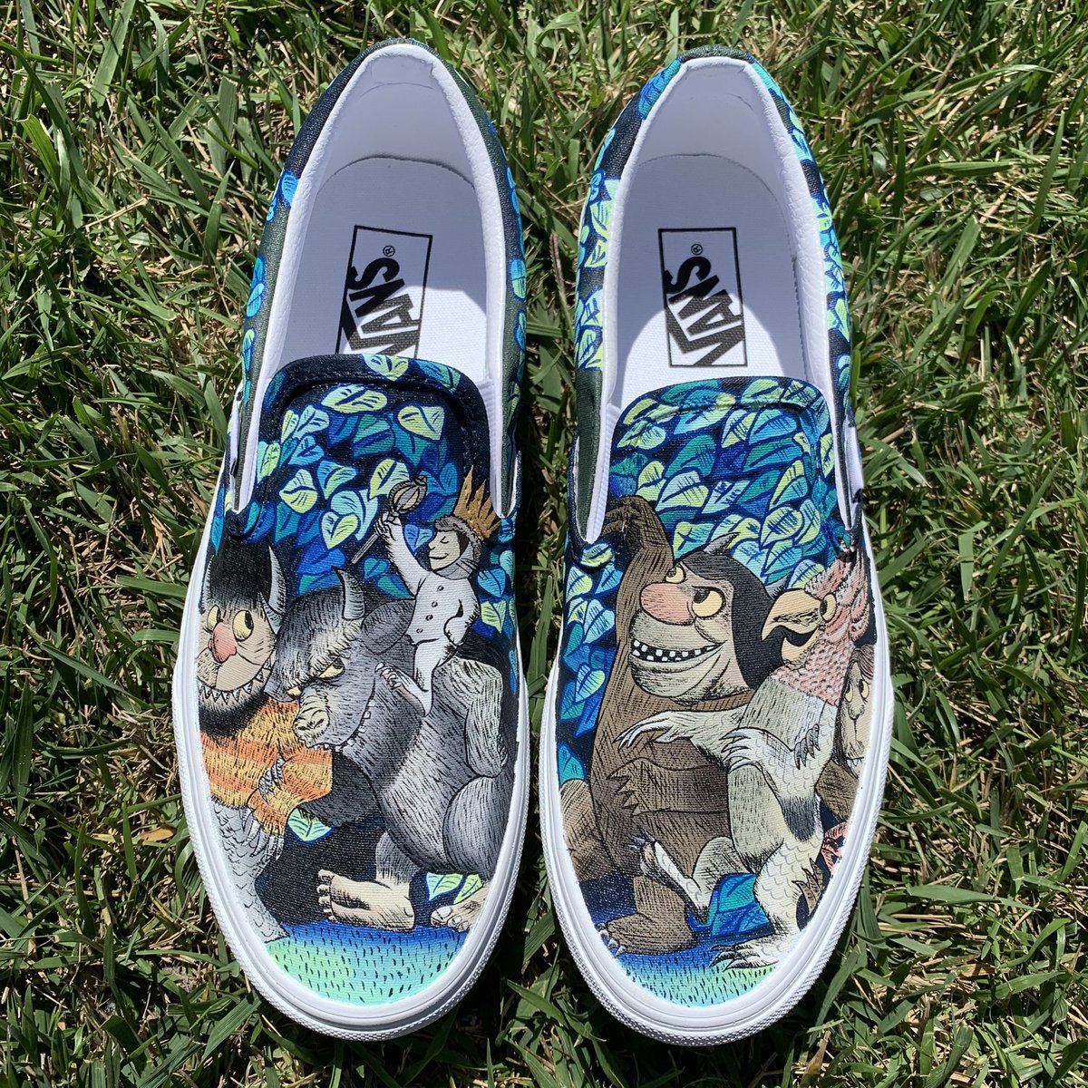 schmidtink's tweet photo. WHERE THE WILD THINGS ARE X SCHMIDTINK https://t.co/XTooO0pc3R