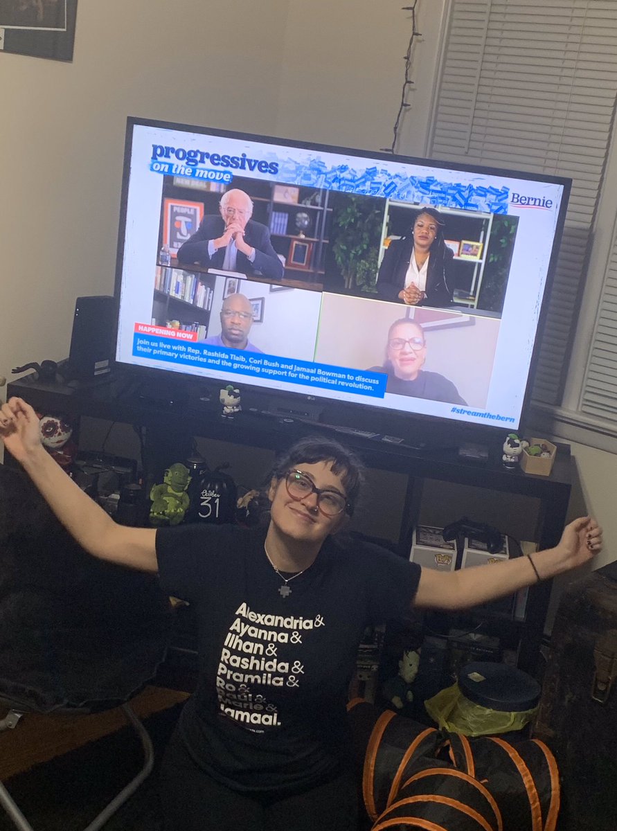 gabbyvice's tweet photo. Me and all my friends hanging out #streamthebern https://t.co/qtDMPh1UAO